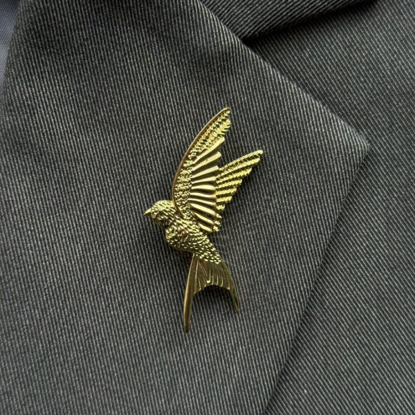 Брошь птица в золоте