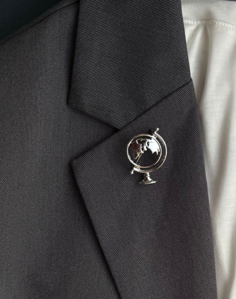 Брошь Глобус