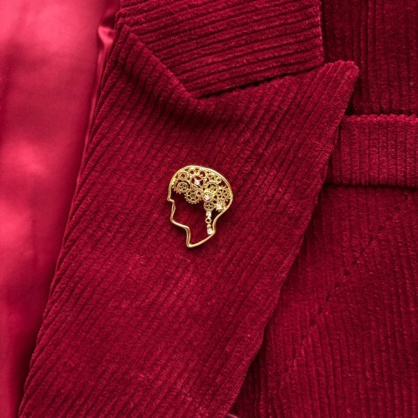 Брошь интеллект в золоте