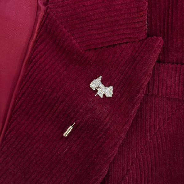 Брошь-значок собака