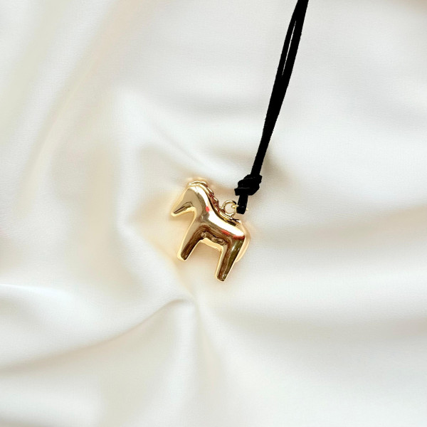 Колье-шнурок лошадь в золоте
